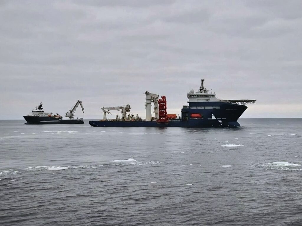 Ships at sea at the Balticconnector repair site