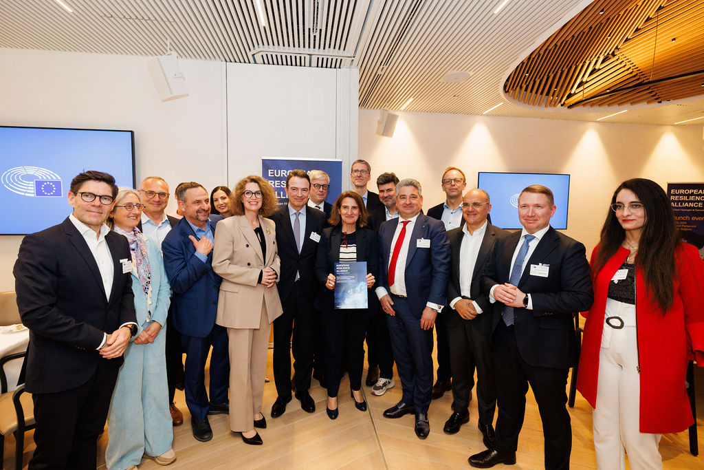 The founding members formally presented the alliance’s White Paper to Teresa Ribera (in the middle), Executive Vice-President of the European Commission.